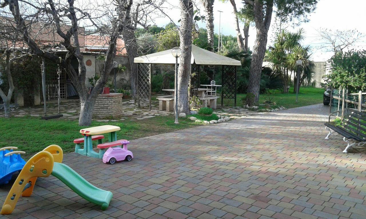 Bed and Breakfast Casina Delle Arti Сан-Катальдо Экстерьер фото